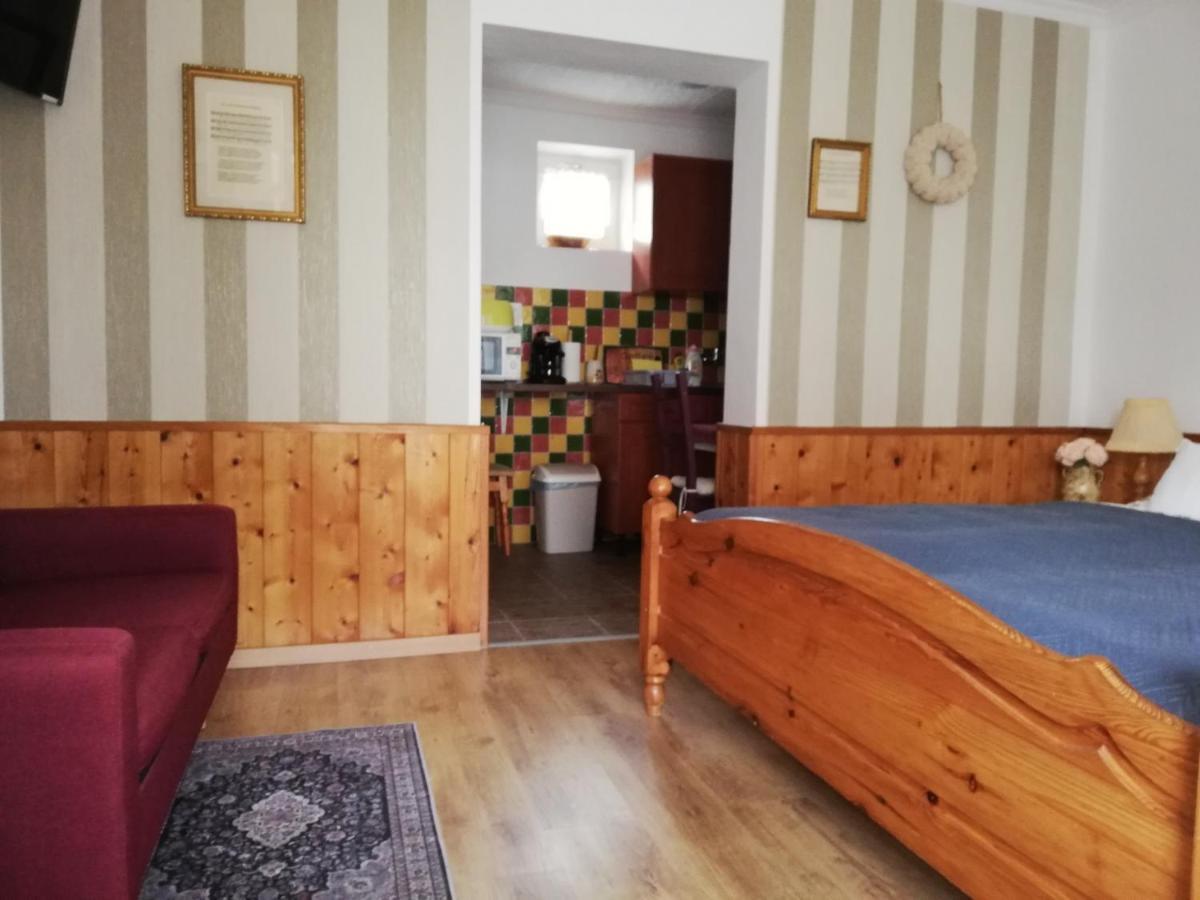 Bobita Apartmanhaz Сильвашварад Экстерьер фото