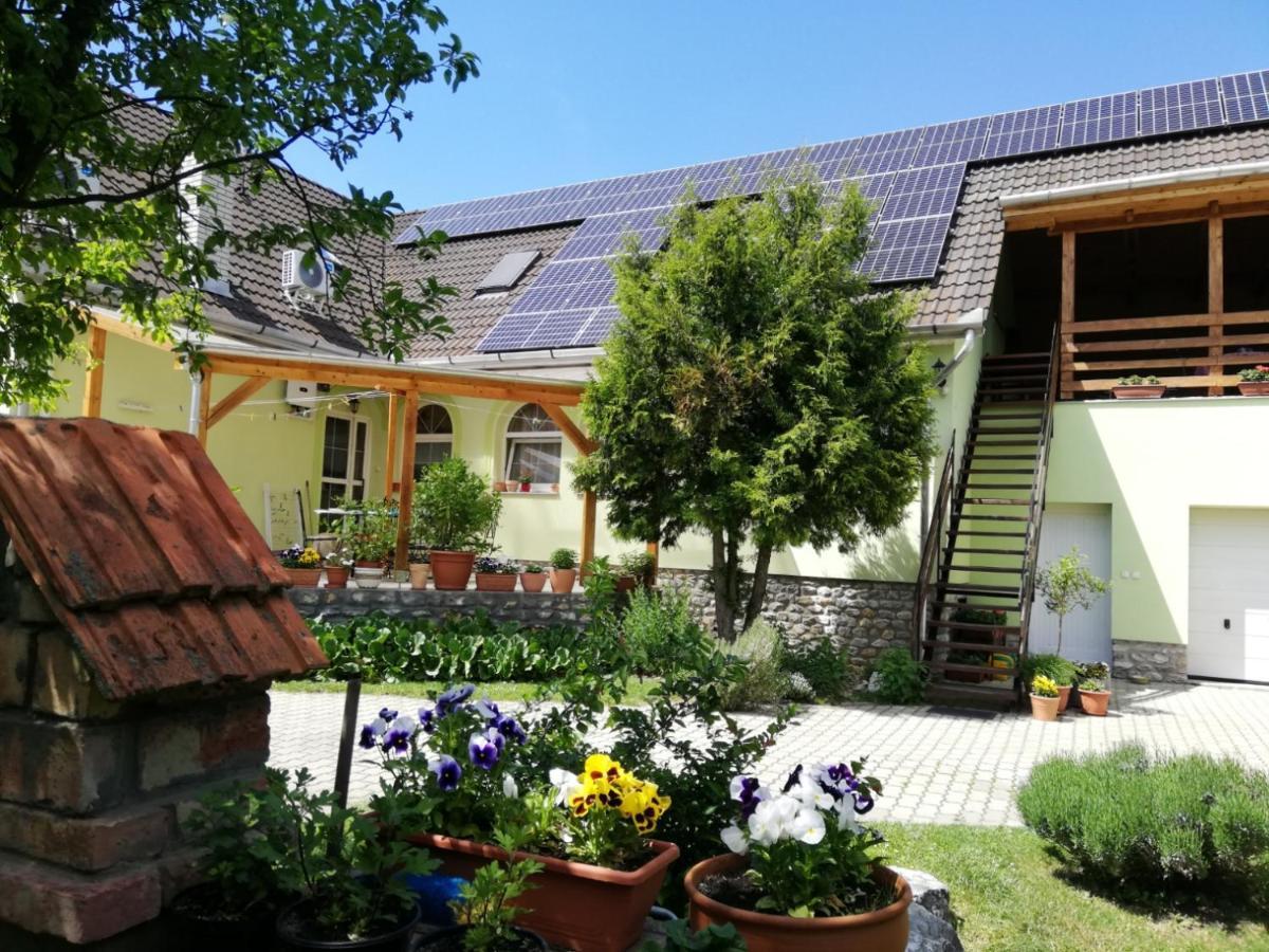 Bobita Apartmanhaz Сильвашварад Экстерьер фото