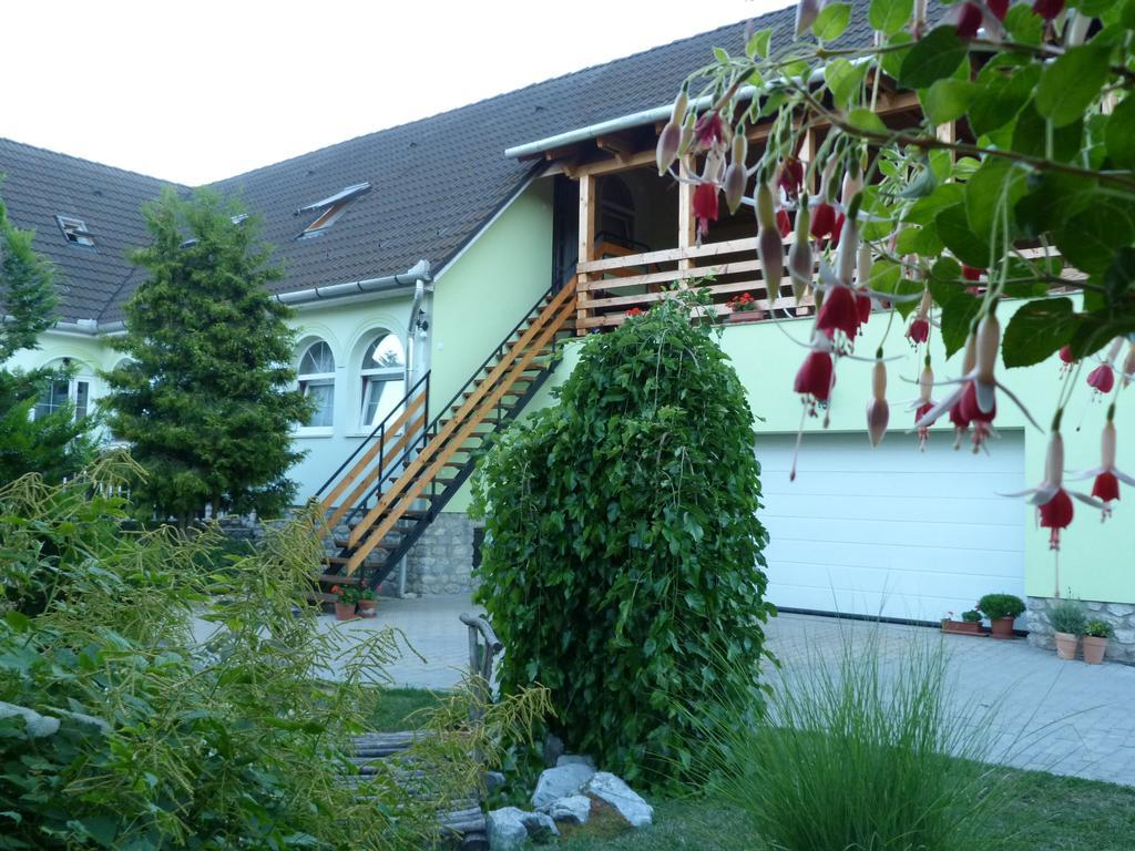 Bobita Apartmanhaz Сильвашварад Экстерьер фото