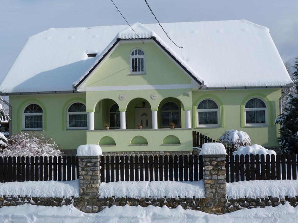 Bobita Apartmanhaz Сильвашварад Экстерьер фото
